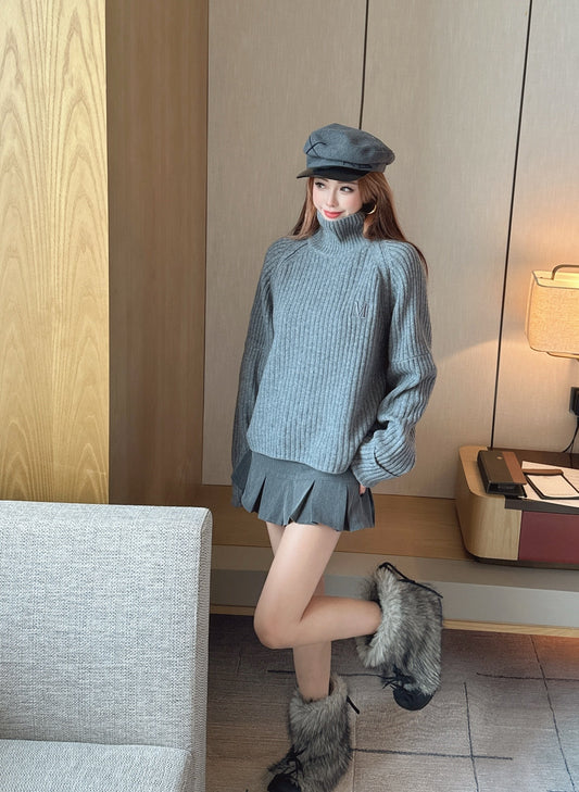 Max NEW turtleneck sweater